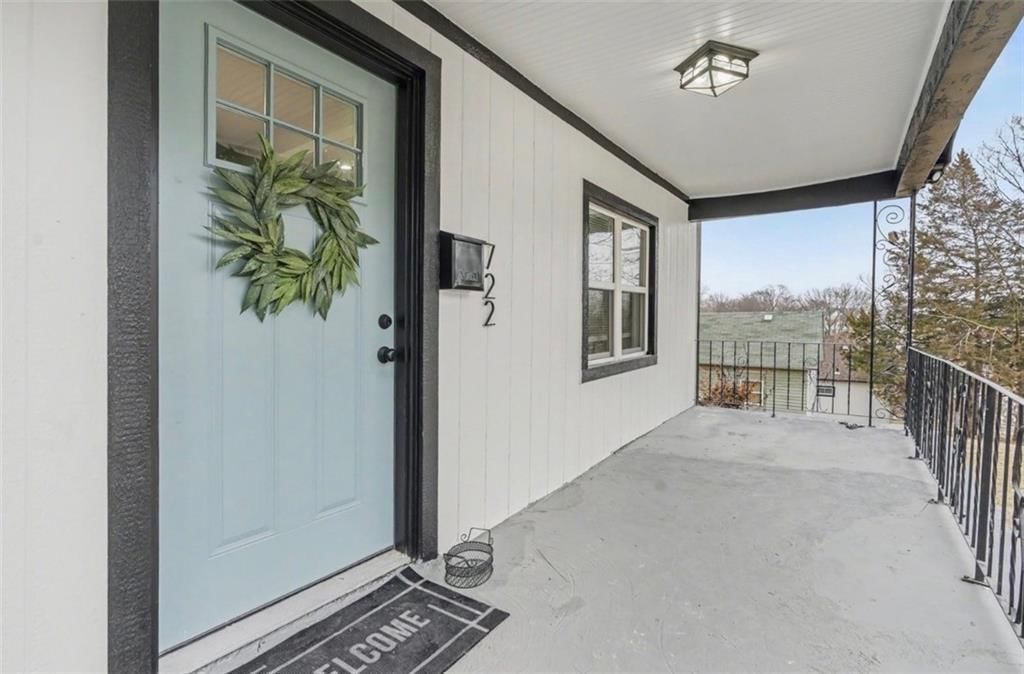 722 Stewart Avenue — photo 2