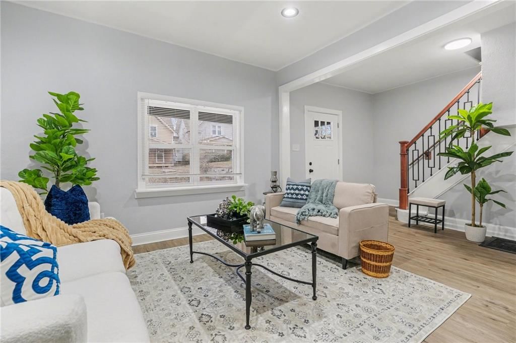 722 Stewart Avenue — photo 6