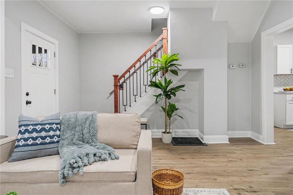 722 Stewart Avenue — photo 9