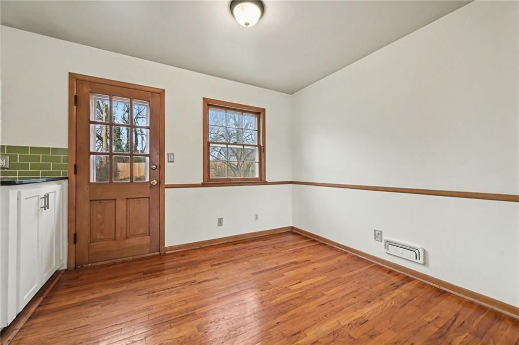 9106 W 97th Street — photo 11