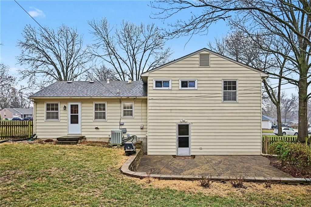 9106 W 97th Street — photo 20