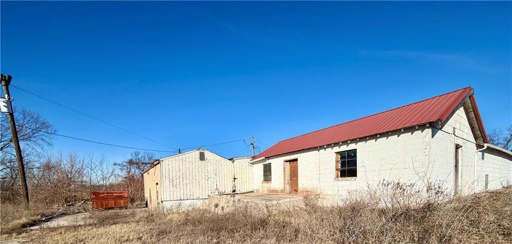 11990 Highway N N/A — photo 8