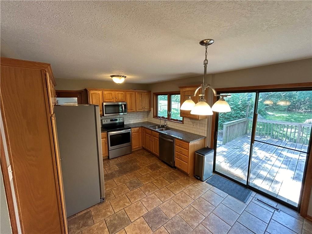 6708 Woodward Street — photo 10