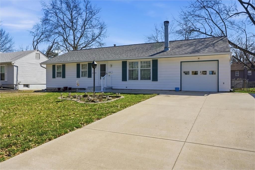 8209 E 133rd Terrace — photo 3