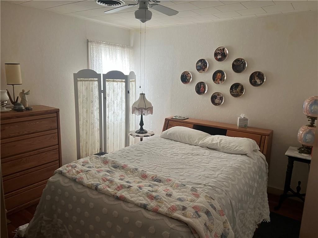 206 W Bradley Street — photo 11
