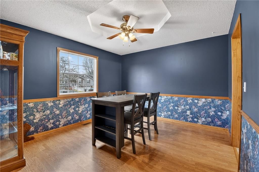 2304 Valley View W Drive — photo 14
