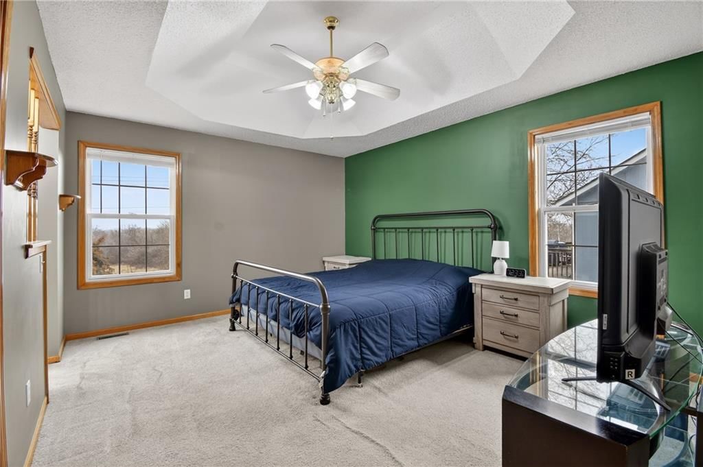 2304 Valley View W Drive — photo 16