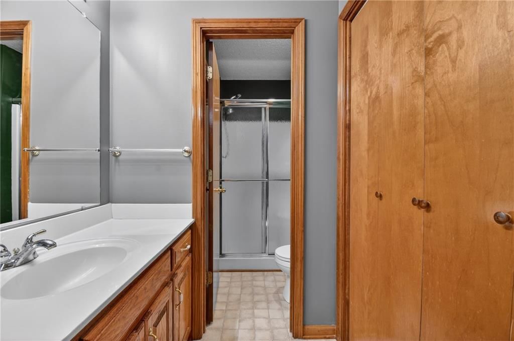 2304 Valley View W Drive — photo 19