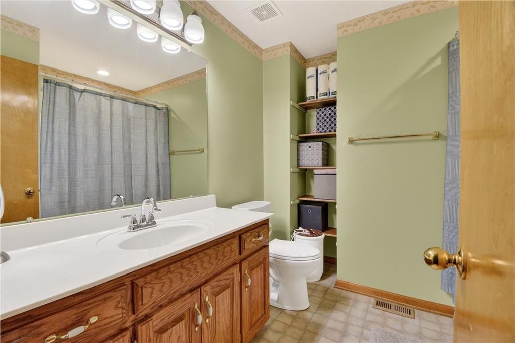 2304 Valley View W Drive — photo 21