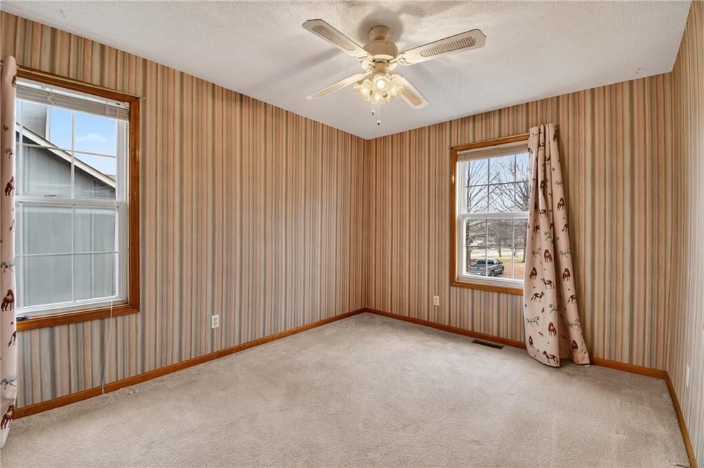 2304 Valley View W Drive — photo 24
