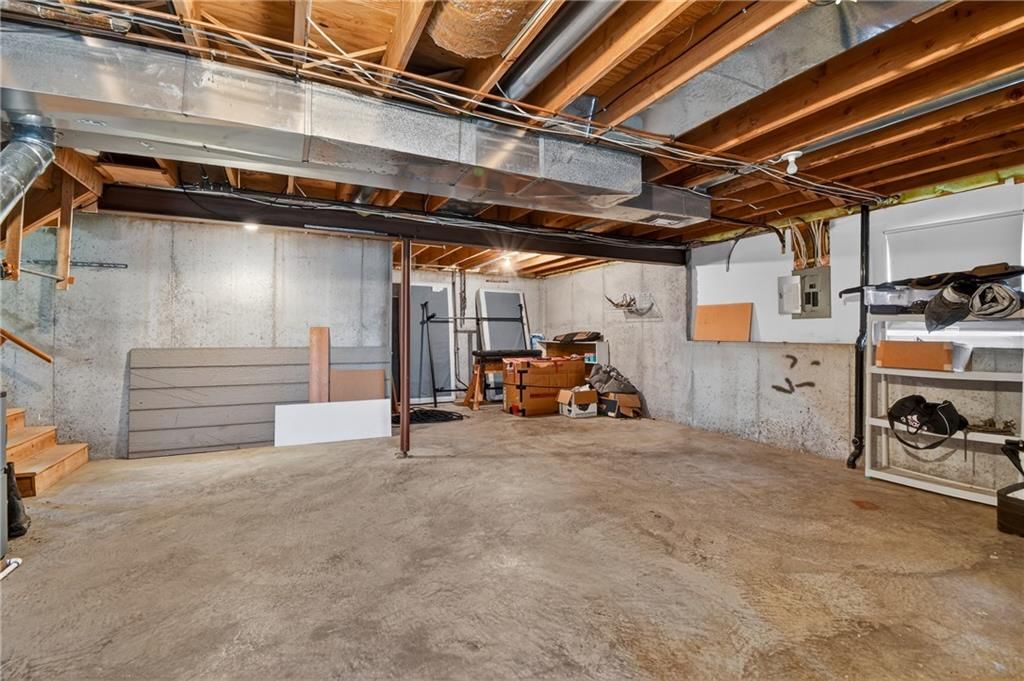 2304 Valley View W Drive — photo 28