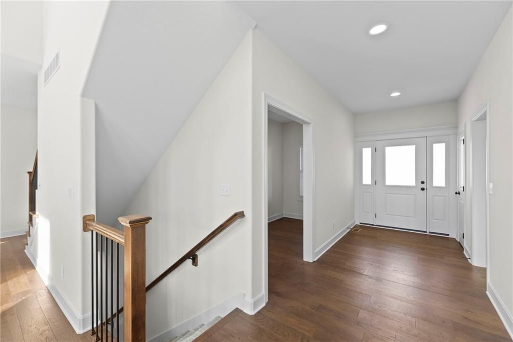 21025 W 225th Terrace — photo 2