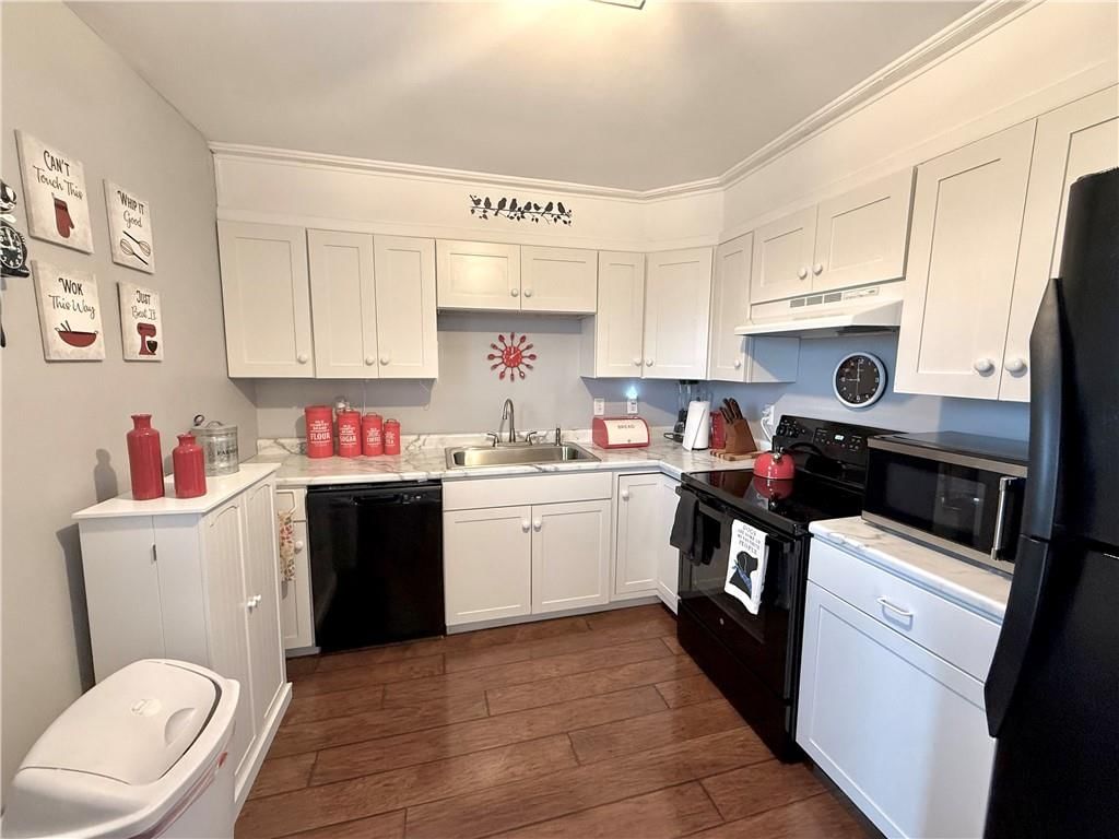 717 E south Avenue — photo 11