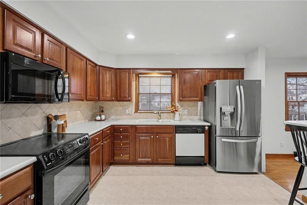 7516 W 96th Terrace — photo 12