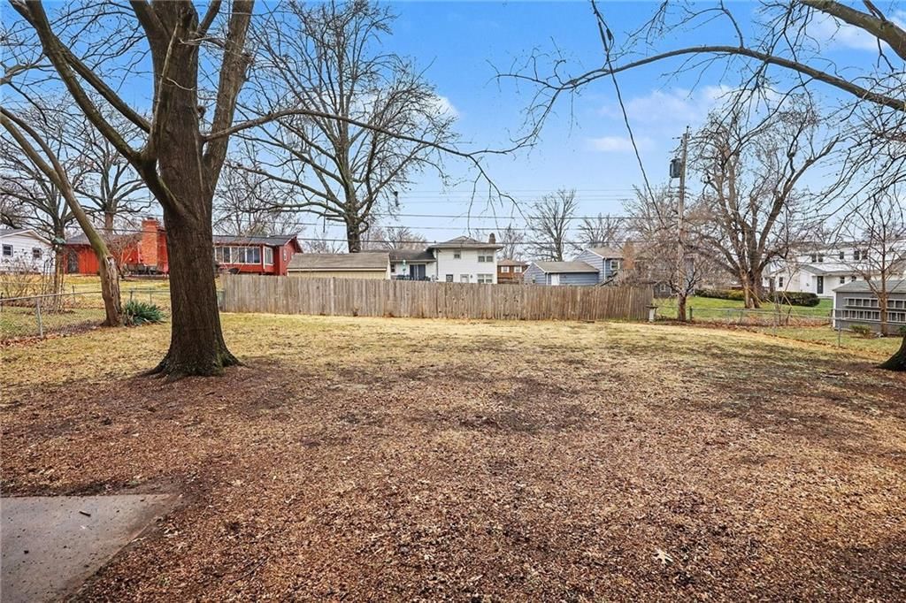 7516 W 96th Terrace — photo 26