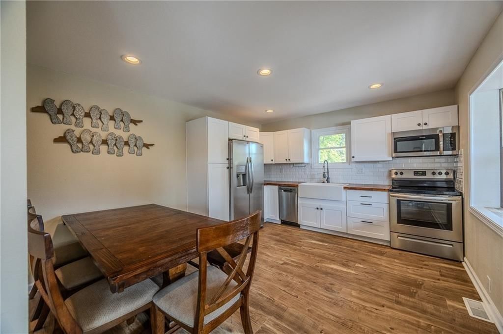 28247 W Cove Drive — photo 8