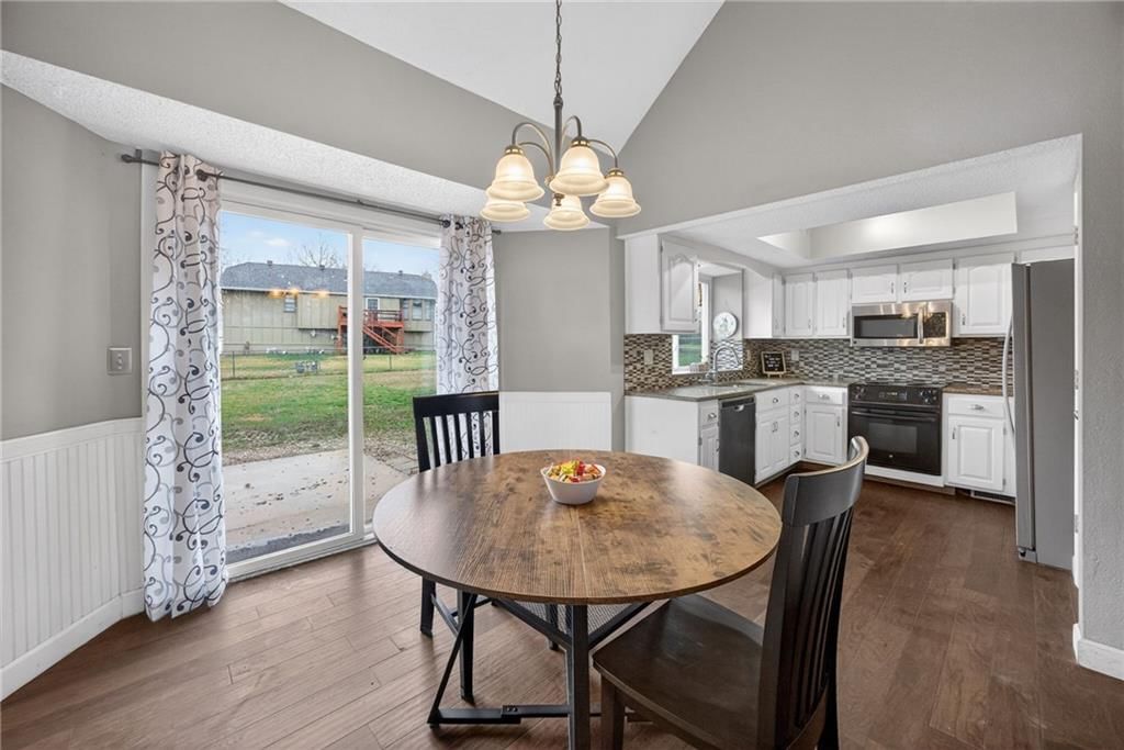 14014 S Cottonwood Drive — photo 10