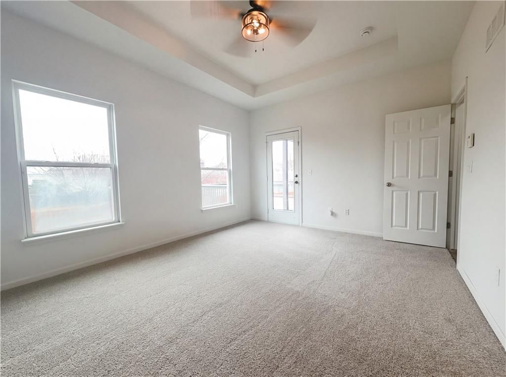 560 E Mockingbird Street — photo 12