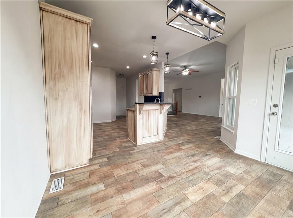 560 E Mockingbird Street — photo 15