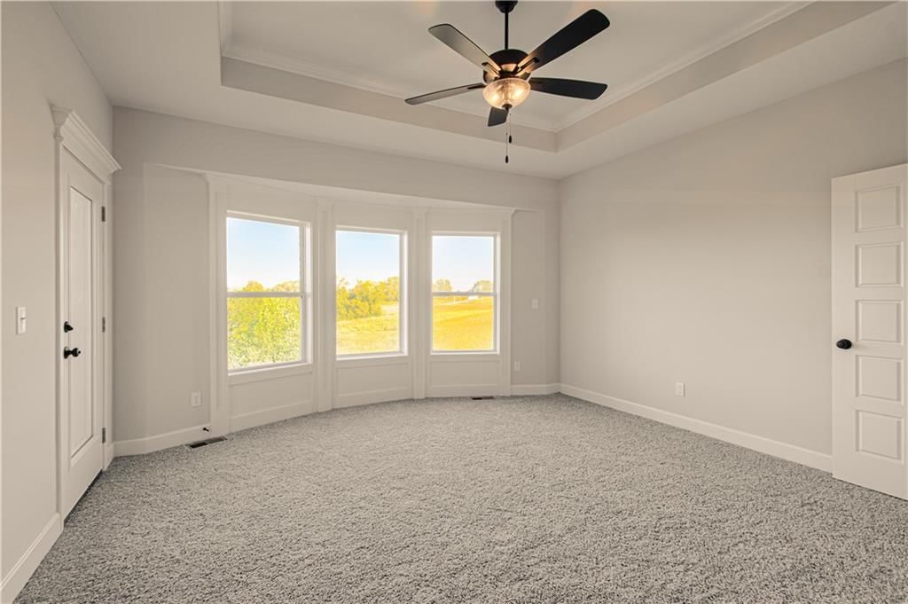 9808 N Laurel Avenue — photo 21
