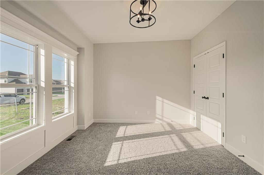 9808 N Laurel Avenue — photo 30