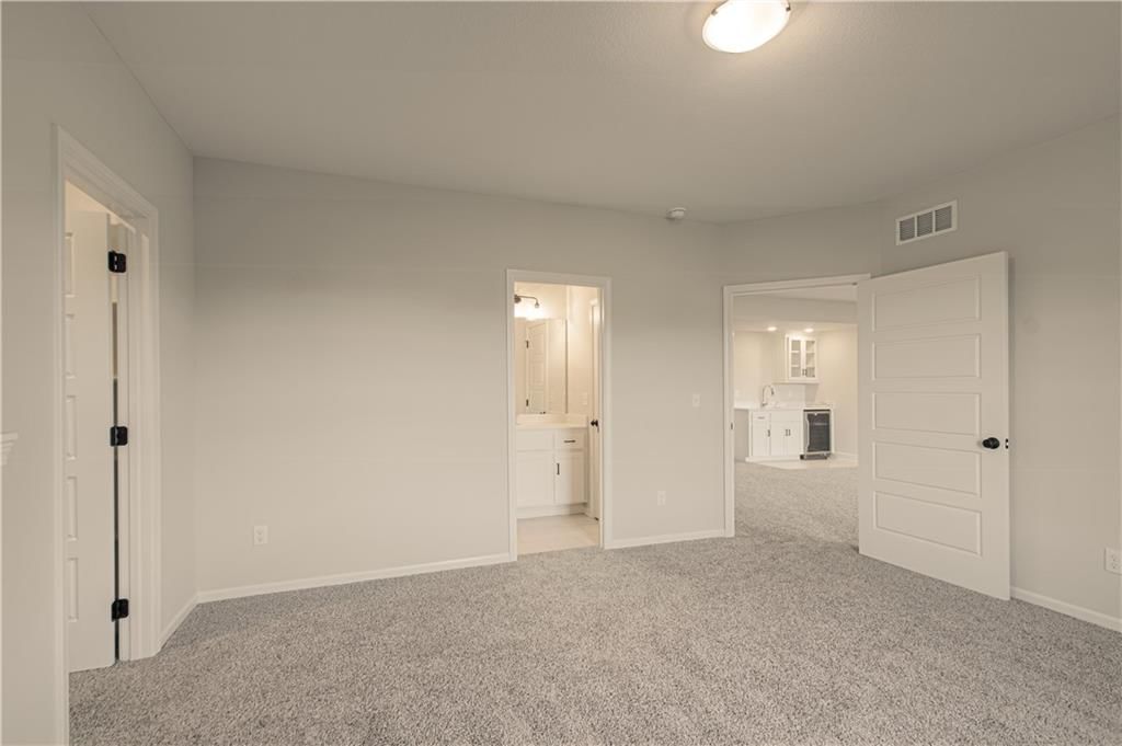 9808 N Laurel Avenue — photo 36