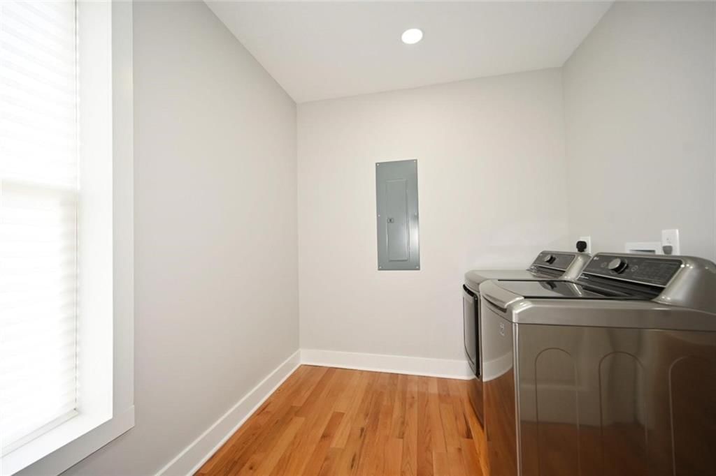 306 Lewis Street — photo 27