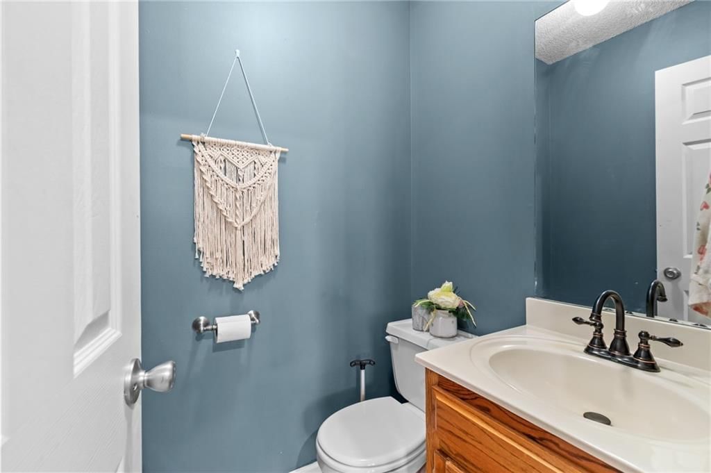 7833 N Strathbury Avenue — photo 13