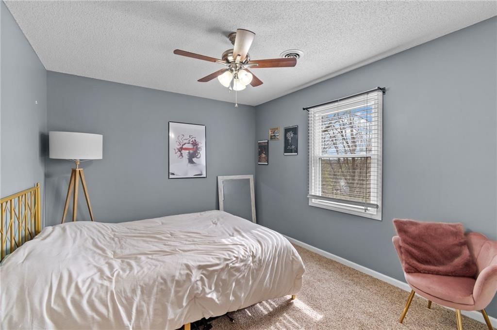 7833 N Strathbury Avenue — photo 15
