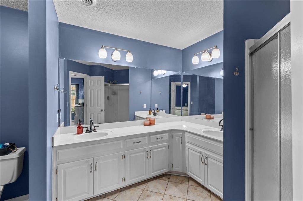 7833 N Strathbury Avenue — photo 23