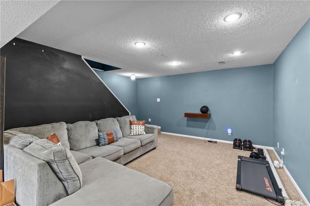 7833 N Strathbury Avenue — photo 26