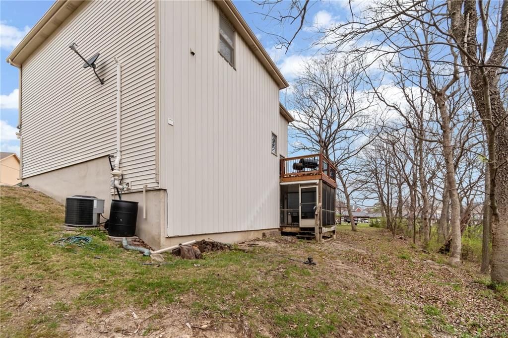 7833 N Strathbury Avenue — photo 31