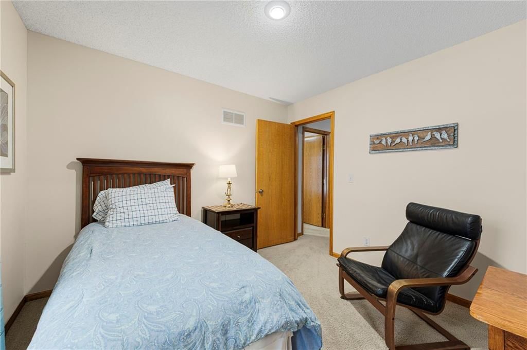 11800 England Street — photo 22