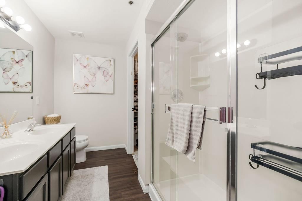 8010 N Drury Avenue — photo 13