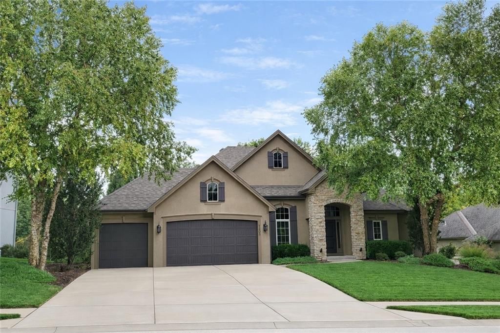 7803 N Hull Avenue, Kansas City, MO