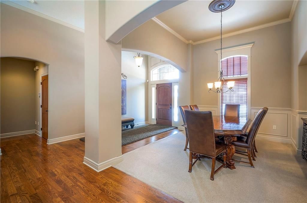 7803 N Hull Avenue — photo 8