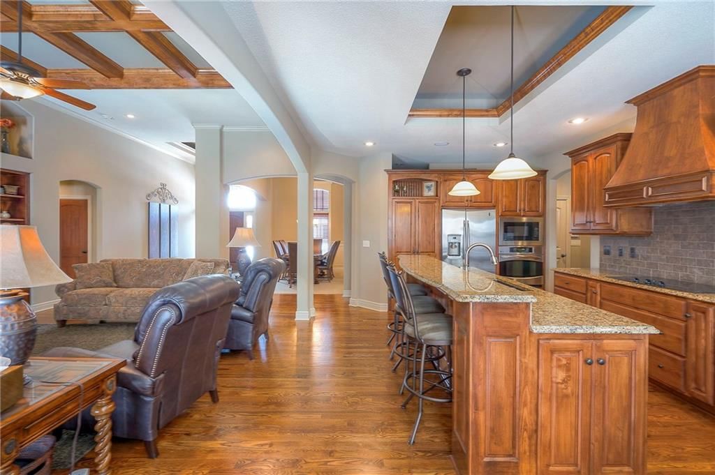 7803 N Hull Avenue — photo 21