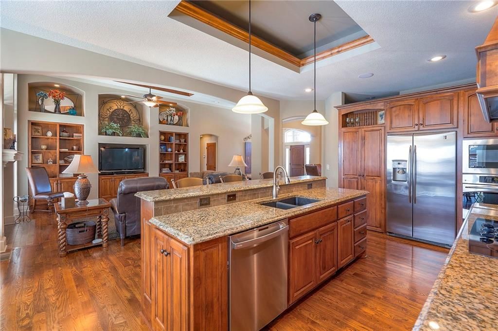 7803 N Hull Avenue — photo 24