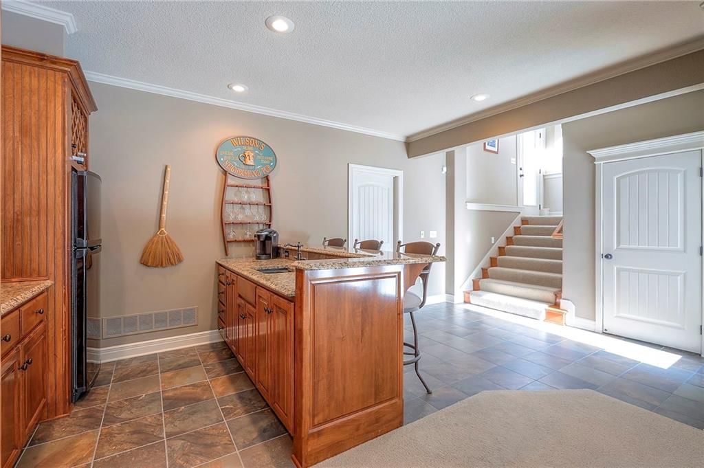 7803 N Hull Avenue — photo 38