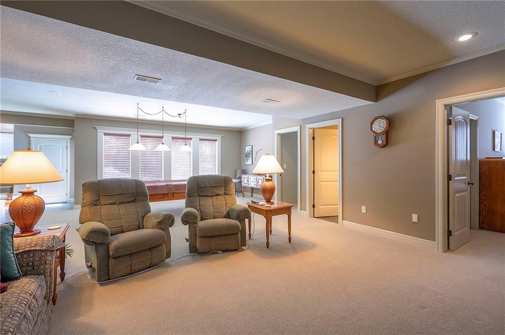 7803 N Hull Avenue — photo 47