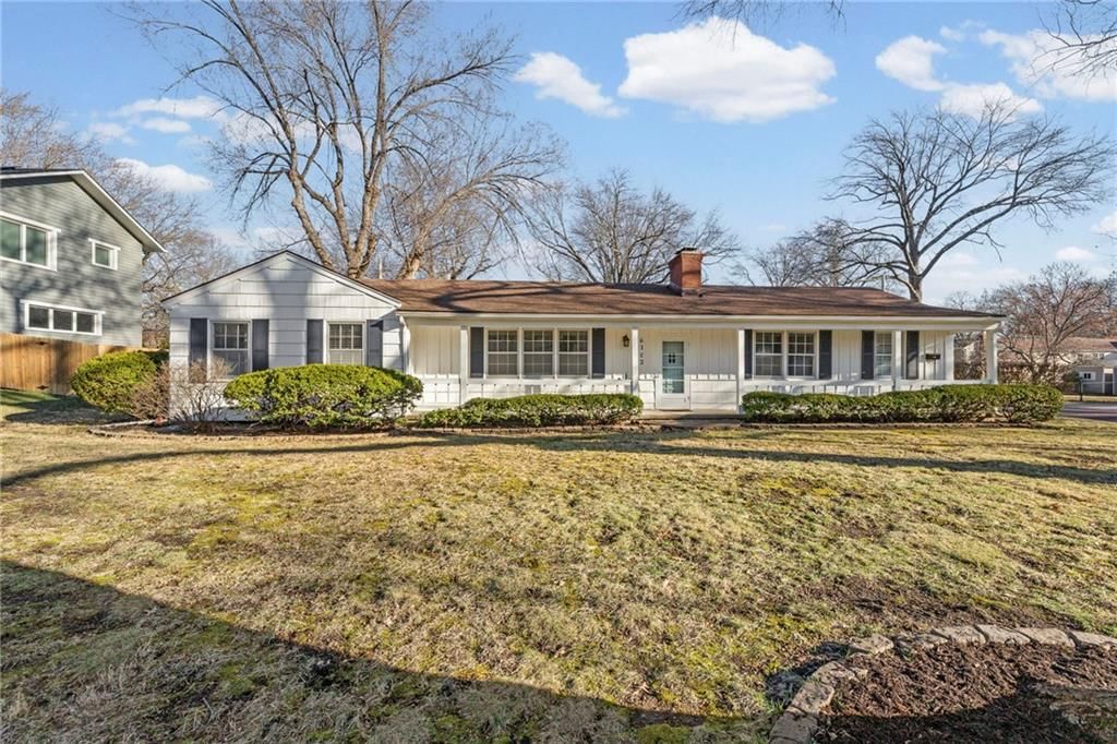 6102 W 67th Terrace, Overland Park, KS