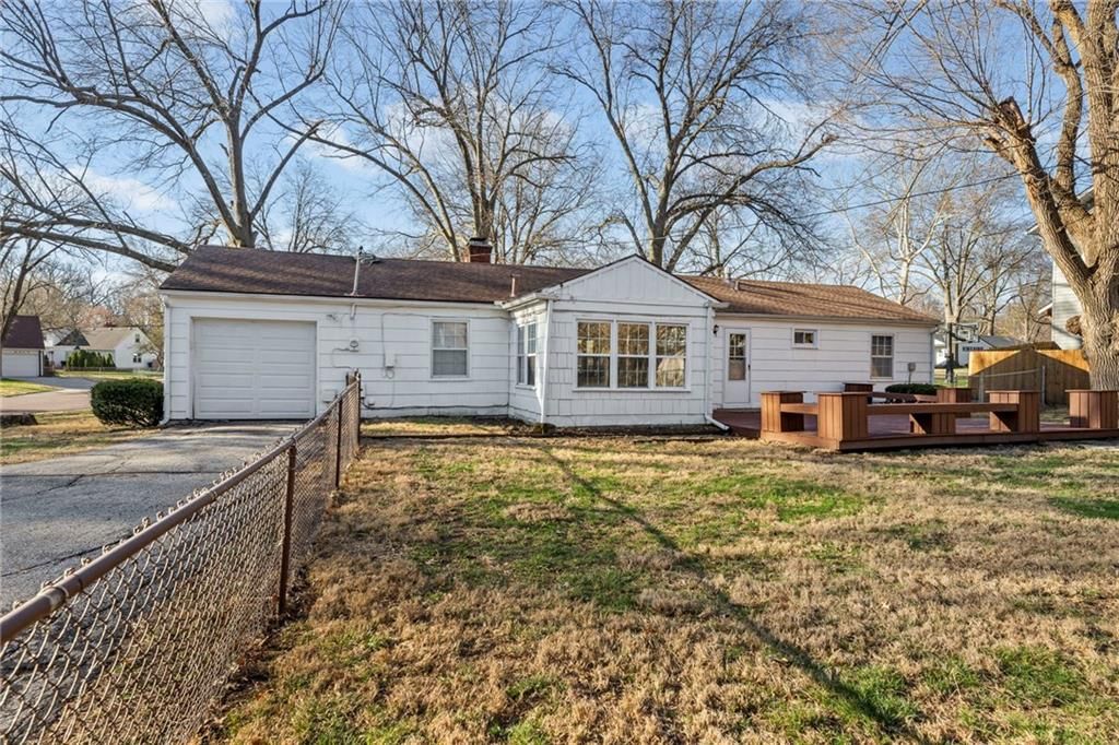 6102 W 67th Terrace — photo 31
