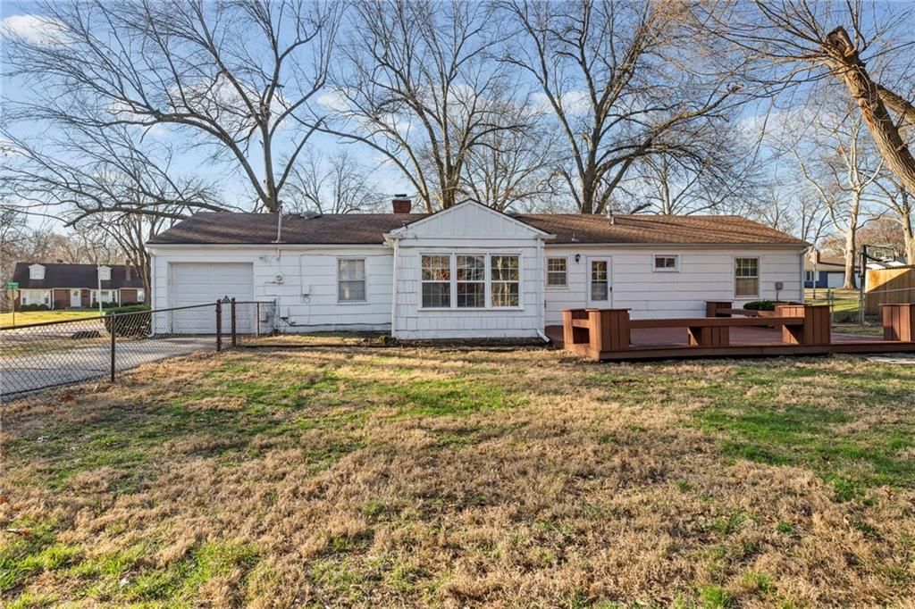 6102 W 67th Terrace — photo 32