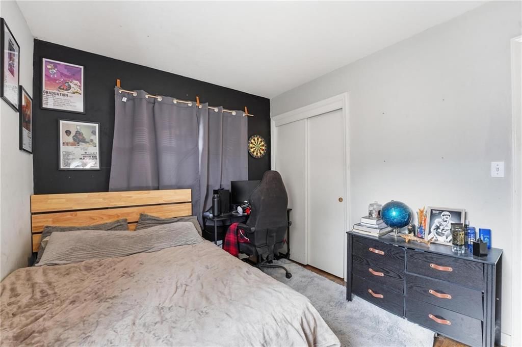 6115 N Michigan Avenue — photo 23