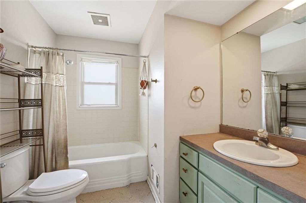 6115 N Michigan Avenue — photo 25