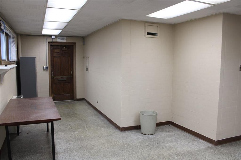 320 N Locust Street — photo 42