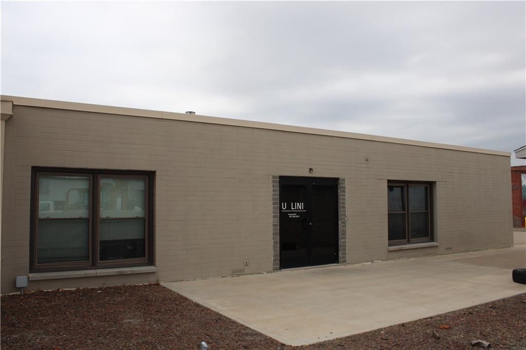 320 N Locust Street — photo 46