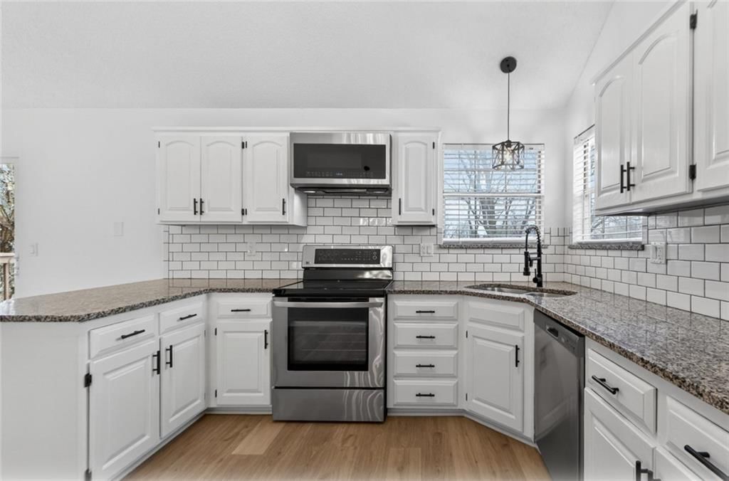 8000 W 148th Street — photo 11