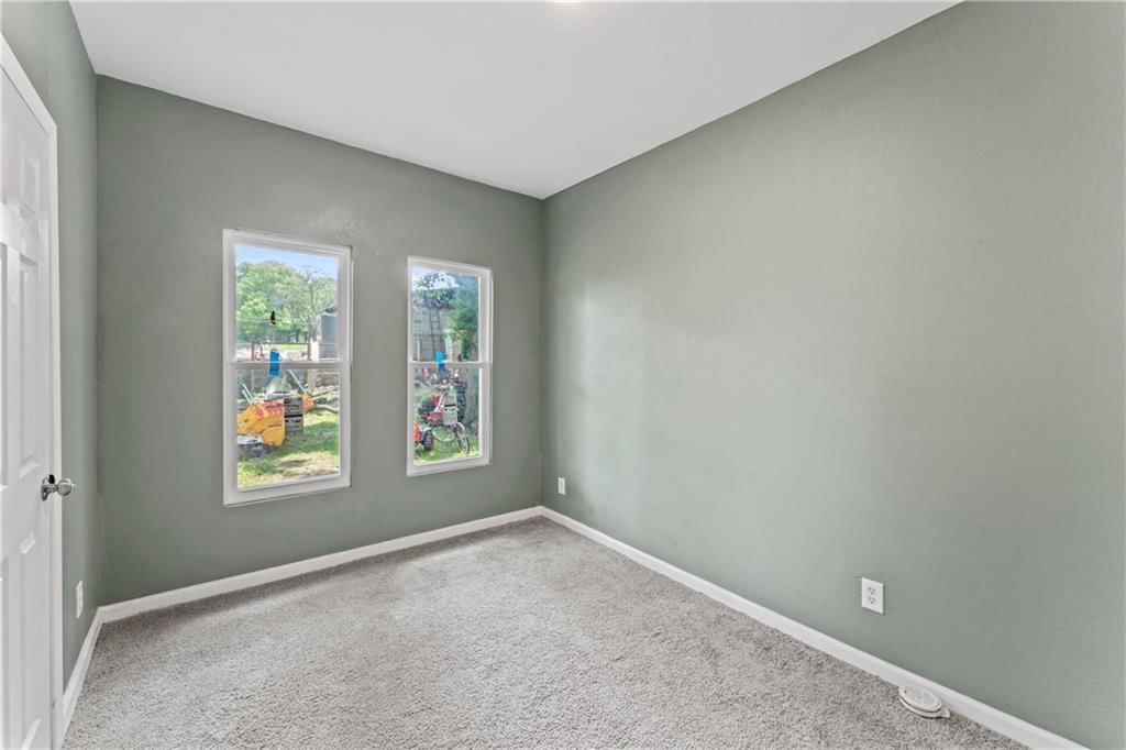 2915 Wabash Avenue — photo 11