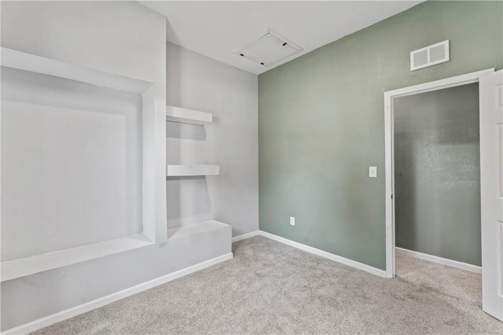 2915 Wabash Avenue — photo 14